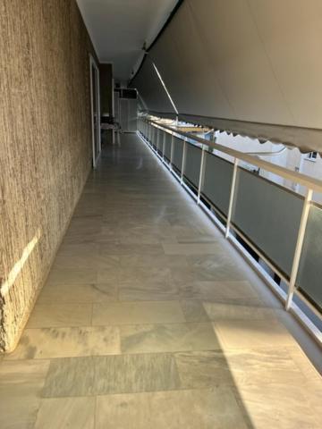 Spacious And Sunny Appartment In Cholargos Atenas Exterior foto