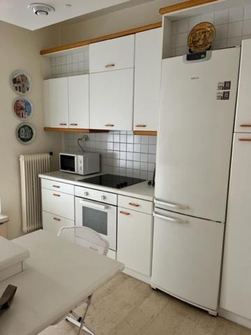 Spacious And Sunny Appartment In Cholargos Atenas Exterior foto