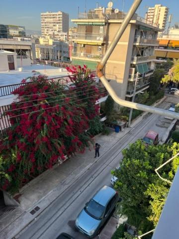 Spacious And Sunny Appartment In Cholargos Atenas Exterior foto