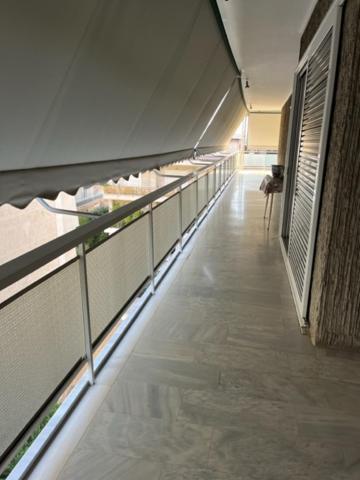 Spacious And Sunny Appartment In Cholargos Atenas Exterior foto